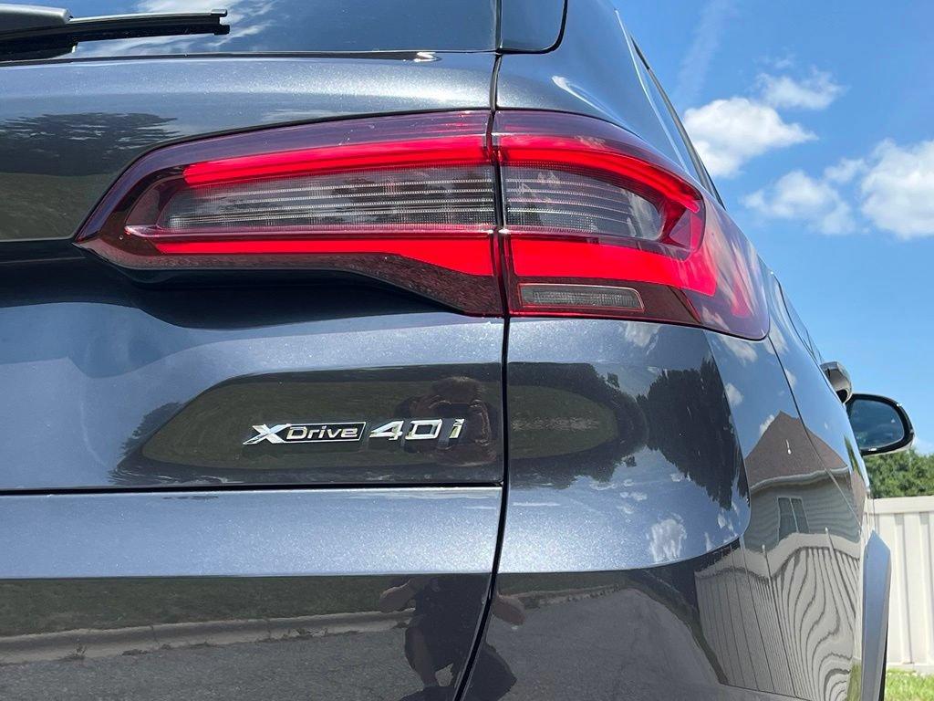 Used 2021 BMW X5 xDrive40i w/ Premium Package AWD/4WD image 12