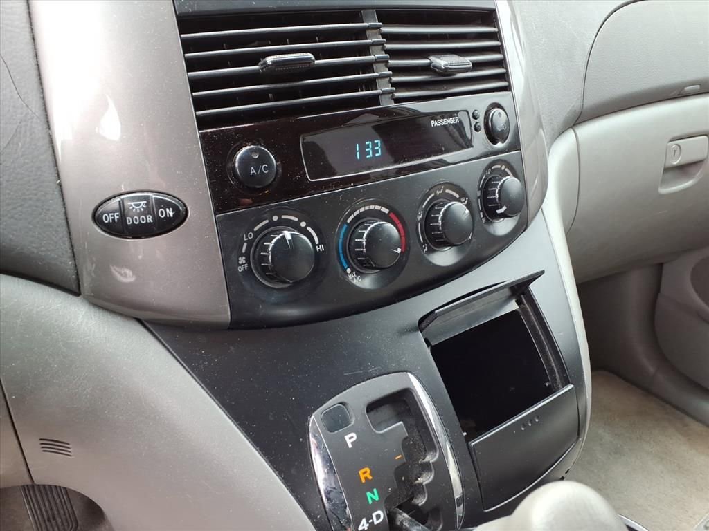 Used 2008 Toyota Sienna LE image 20