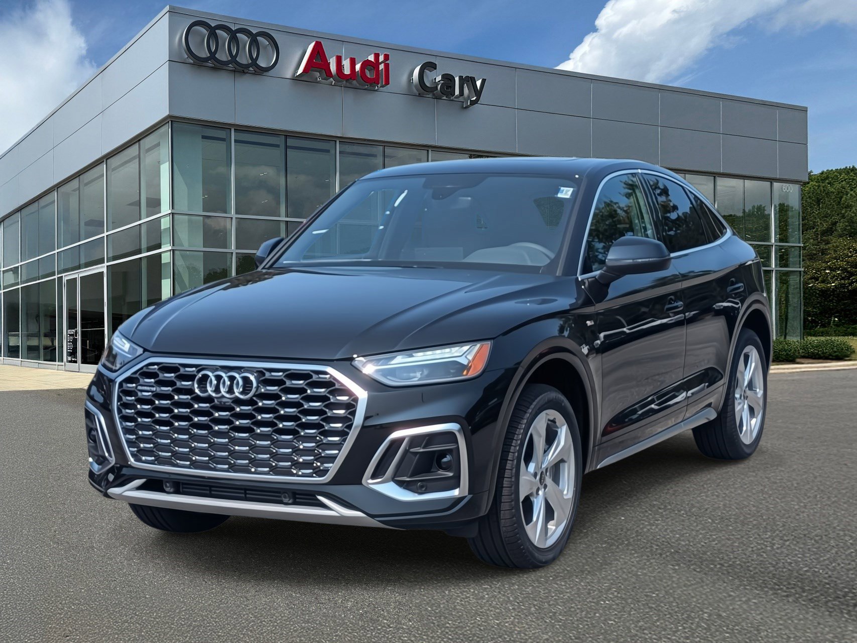 New 2025 Audi Q5 2.0T Premium Plus
