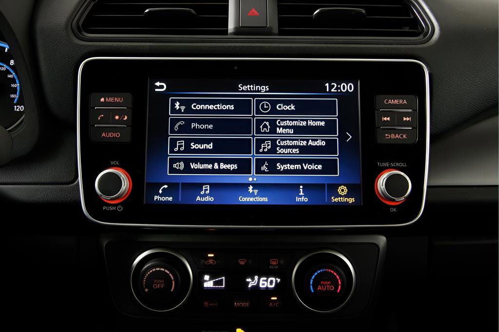 Used 2025 Nissan Leaf S image 30