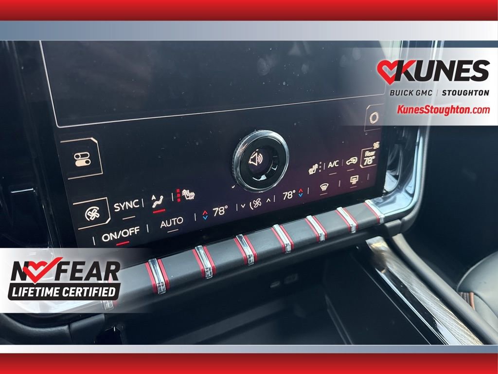 Used 2025 GMC Yukon AT4 image 33