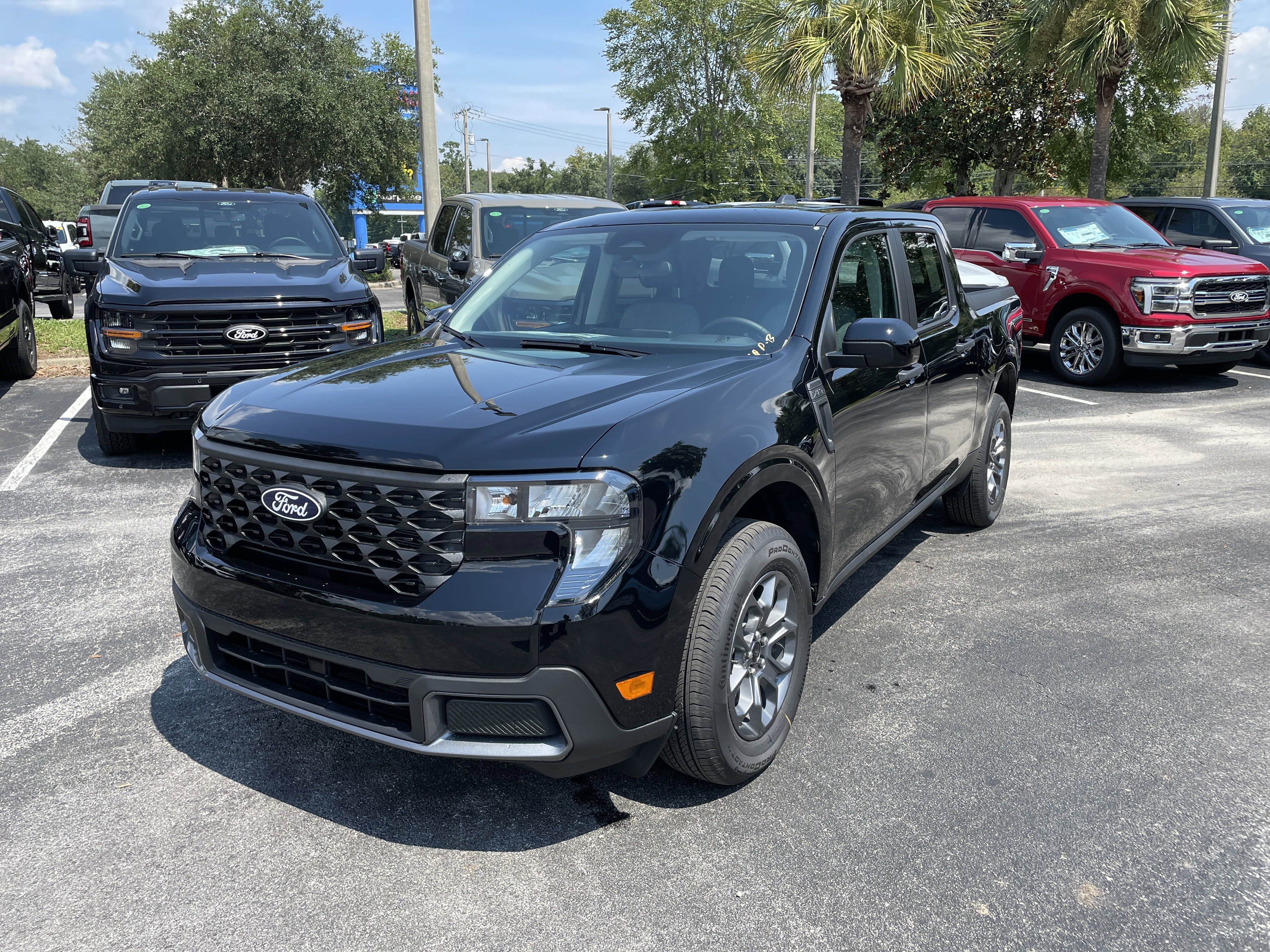 New 2025 Ford Maverick XLT w/ XLT Luxury Package image 3