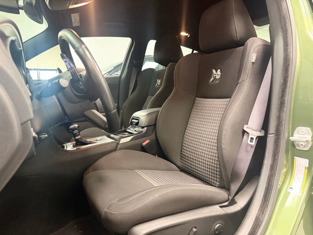 Used 2022 Dodge Charger Scat Pack RWD image 9
