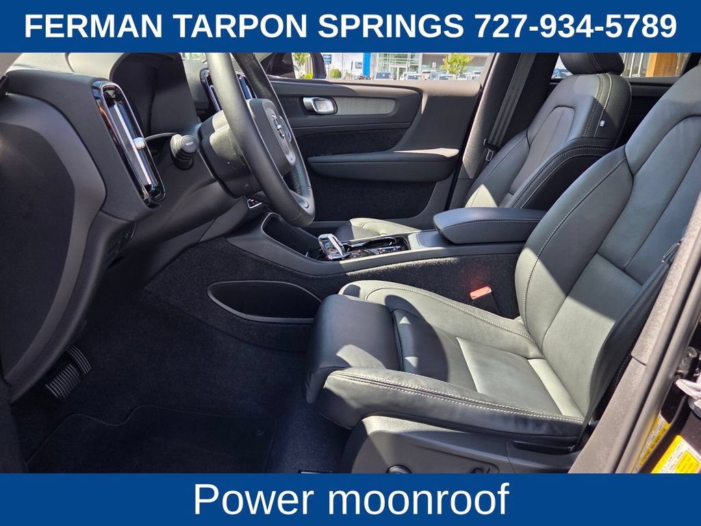 Certified 2024 Volvo XC40 B5 Plus AWD/4WD image 14