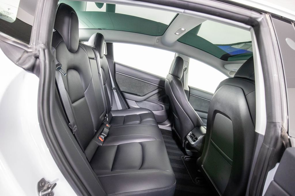 Used 2018 Tesla Model 3 Long Range image 12