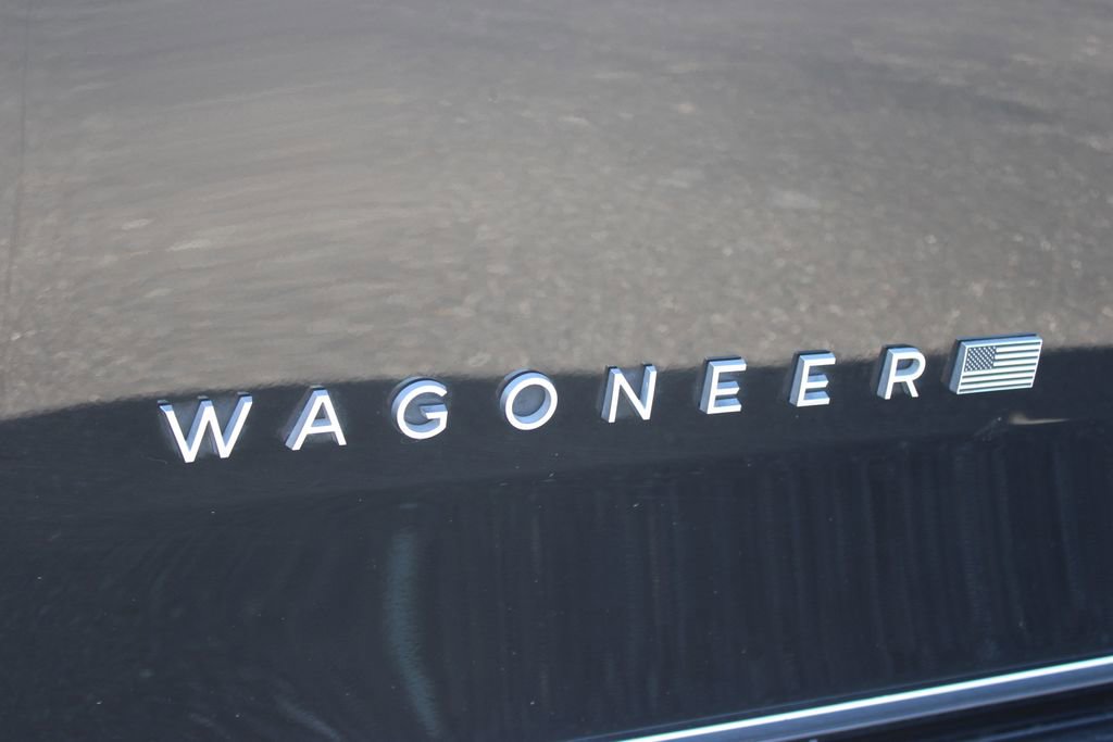 Used 2024 Jeep Wagoneer Series II w/ Flexible Seating Group image 19