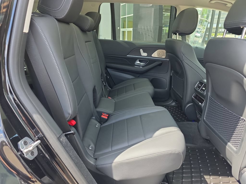 New 2026 Mercedes-Benz GLS 450 4MATIC image 15