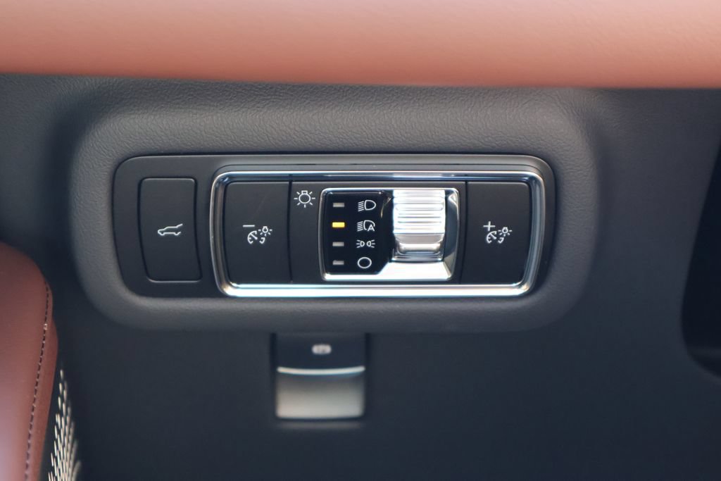 New 2026 Lincoln Nautilus Reserve AWD/4WD image 14