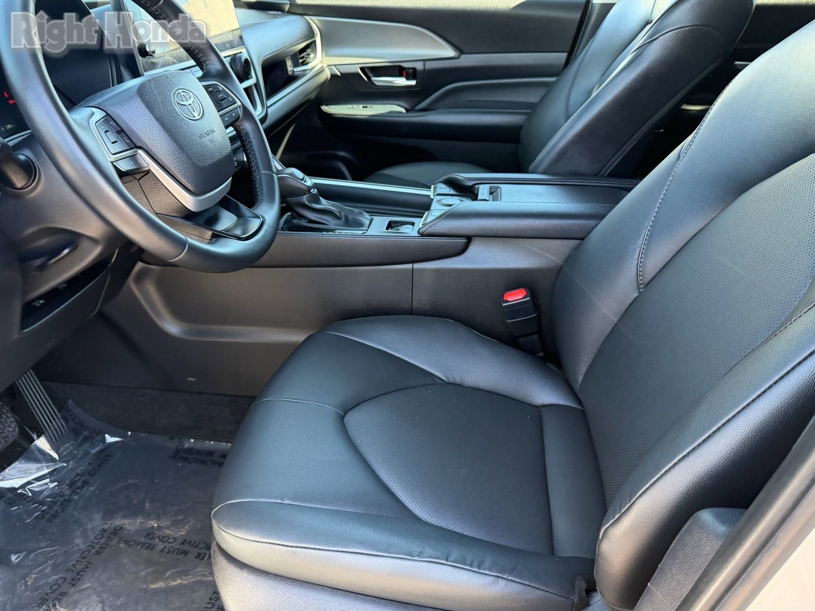 Used 2025 Toyota Grand Highlander AWD image 21