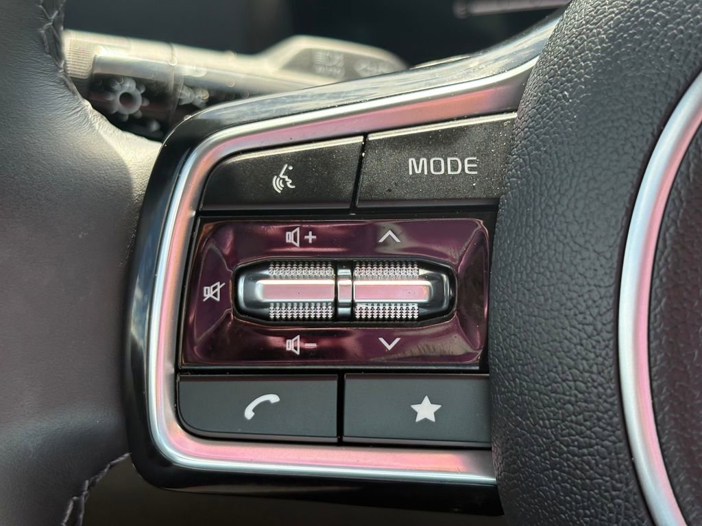 Certified 2026 Kia Carnival EX image 27