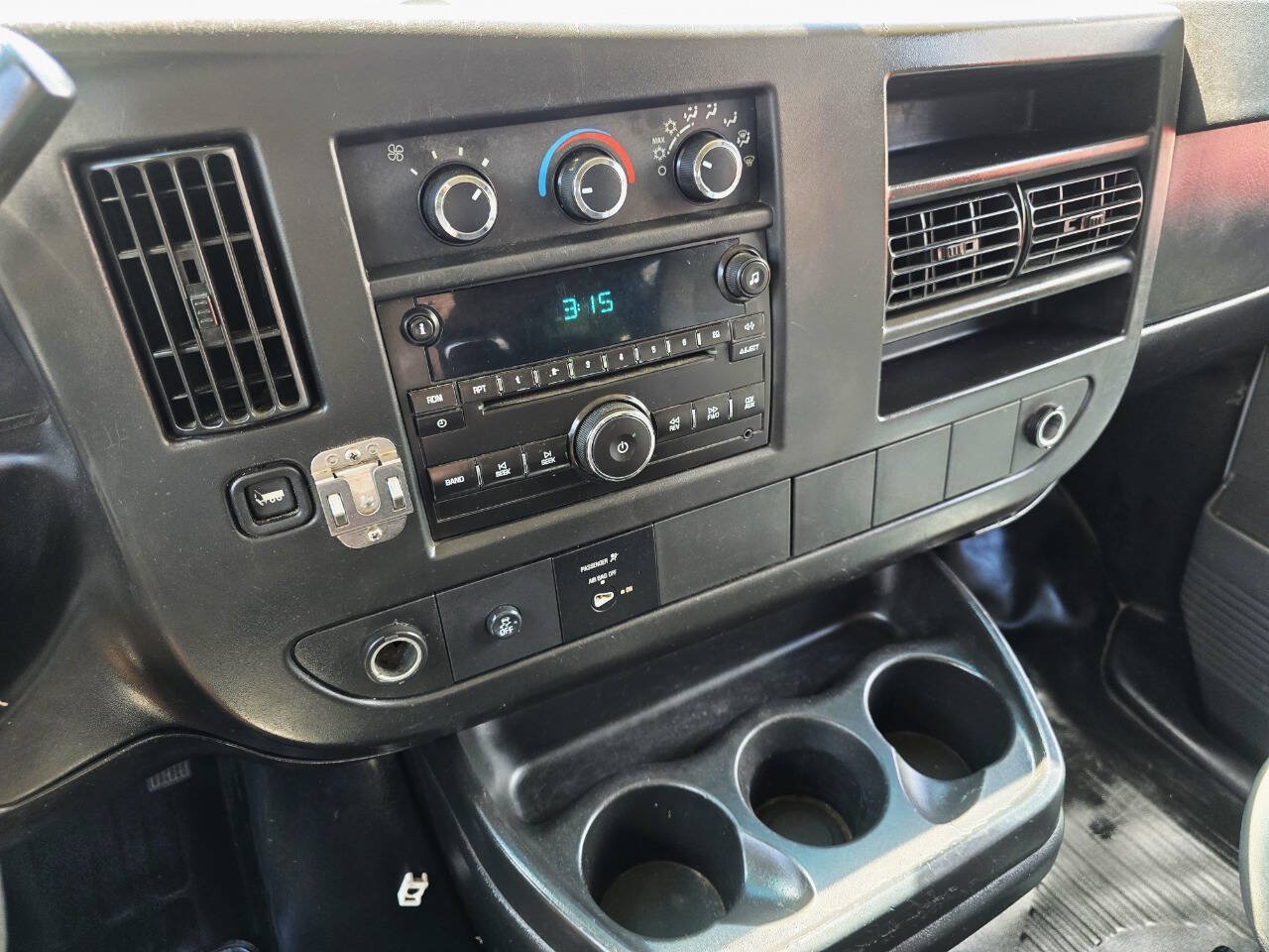 Used 2012 Chevrolet Express 3500 LS RWD image 13