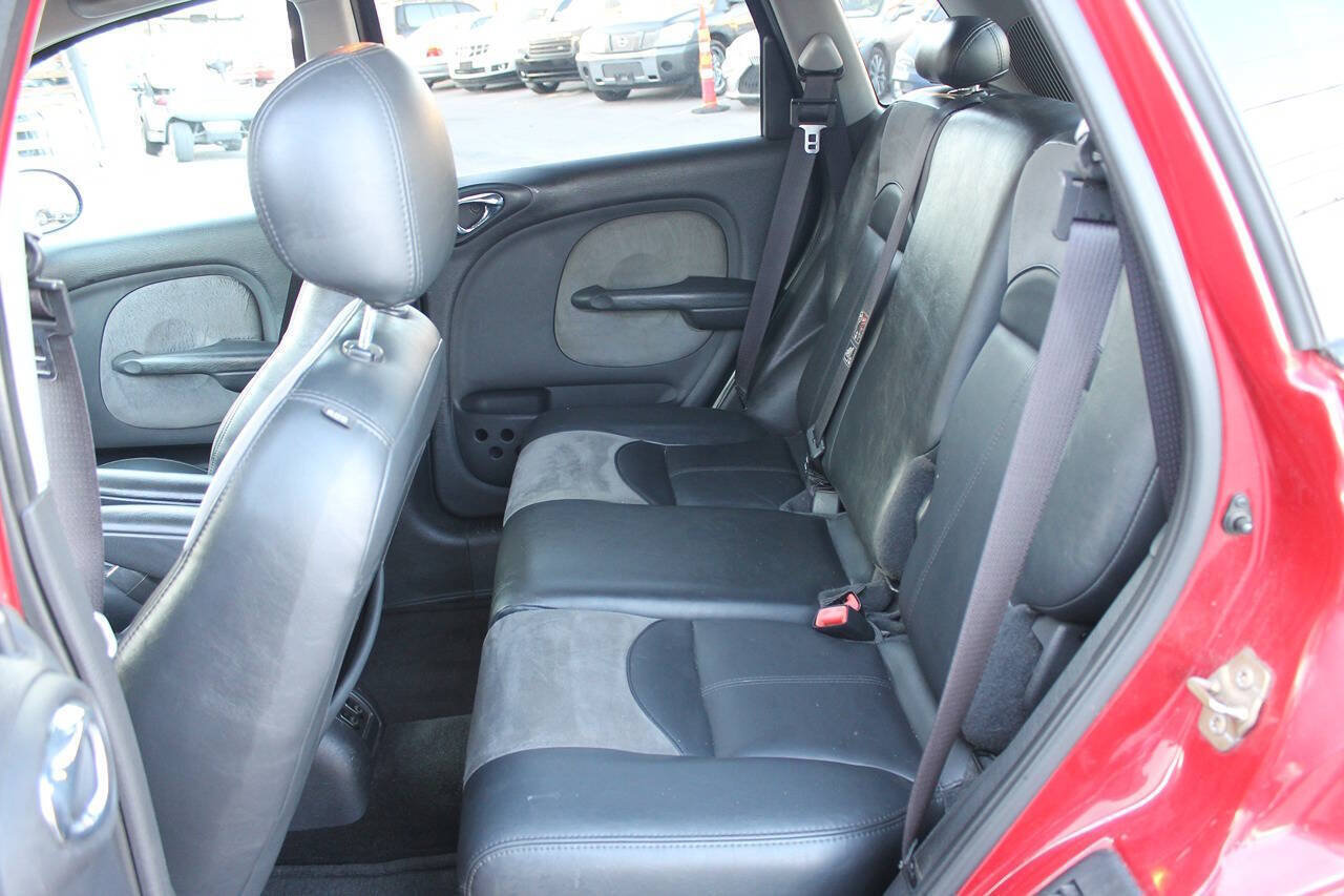 Used 2004 Chrysler PT Cruiser Limited FWD image 24
