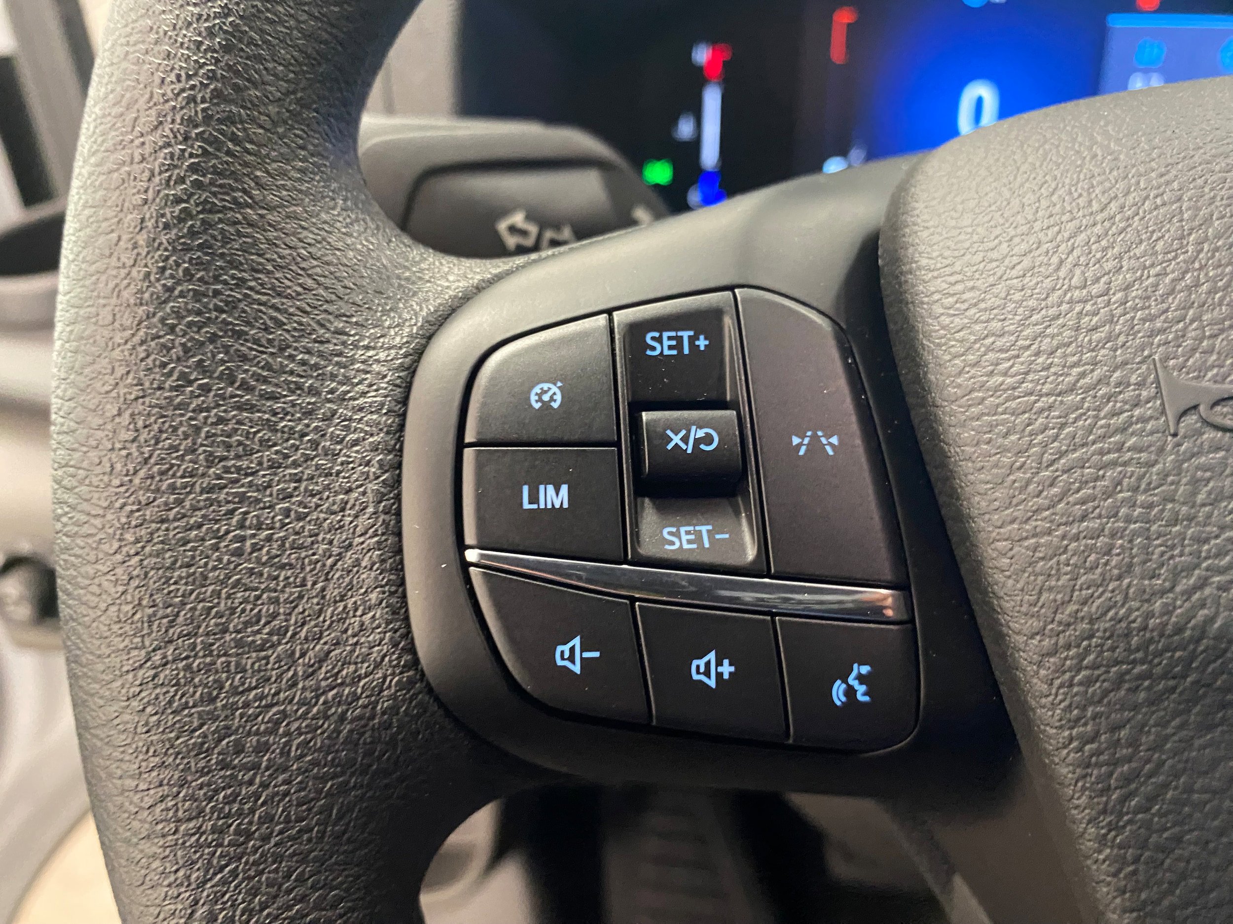 New 2026 Ford Transit 250 148 Medium Roof Extended AWD w/ Exterior Upgrade Package image 18