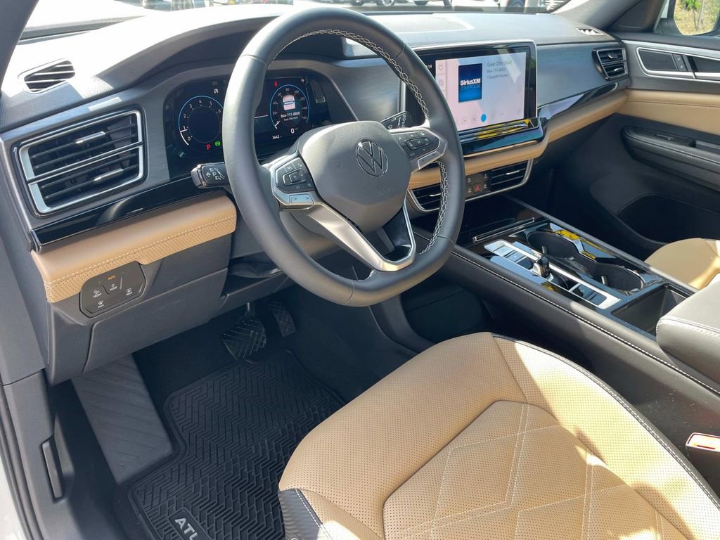 Used 2025 Volkswagen Atlas Cross Sport SE image 19