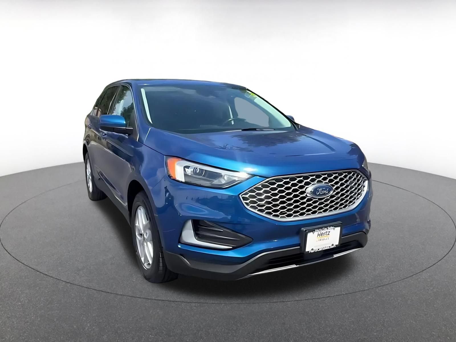 Used 2024 Ford Edge SEL AWD/4WD image 3