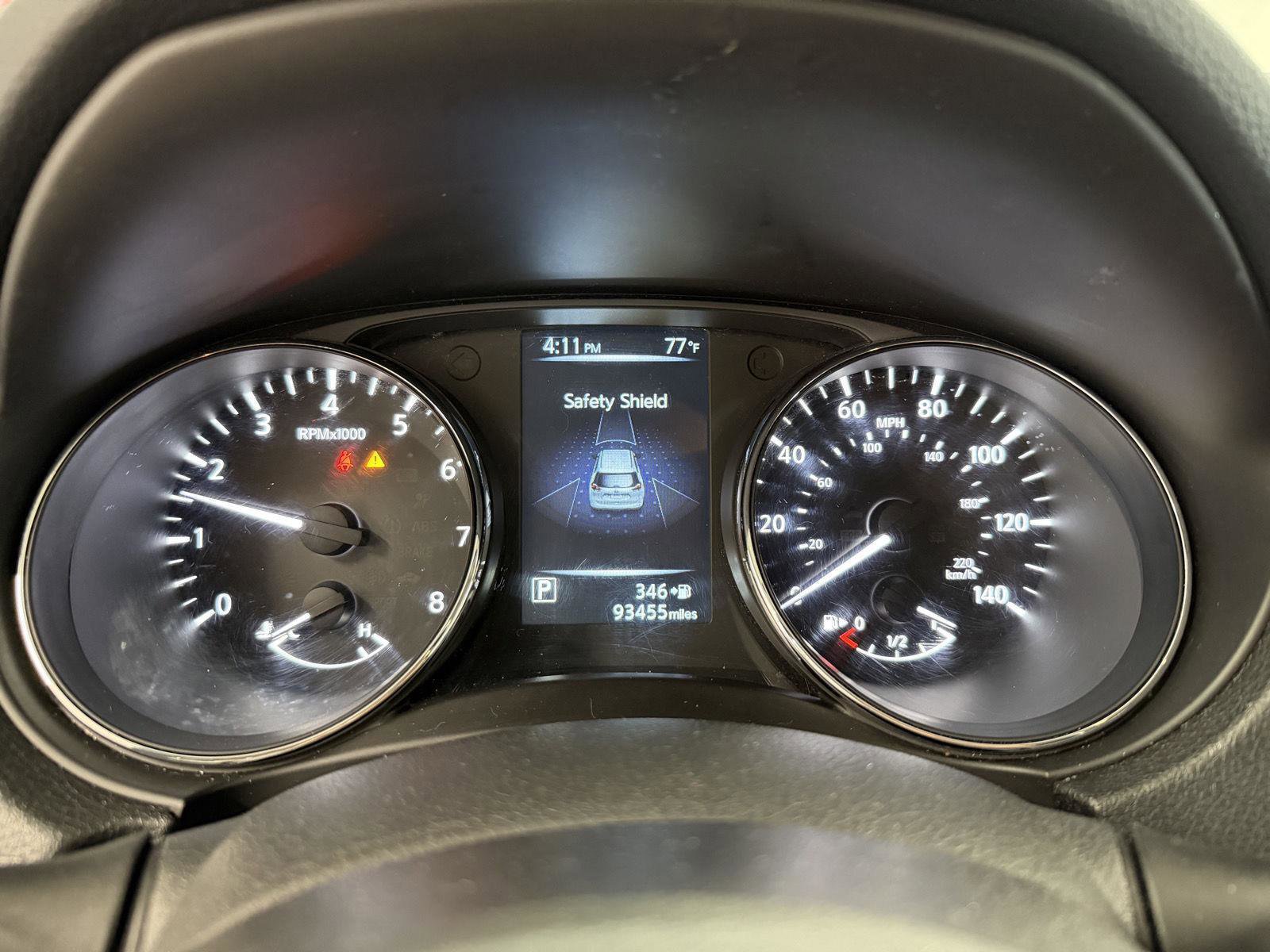 Used 2017 Nissan Rogue SV image 15