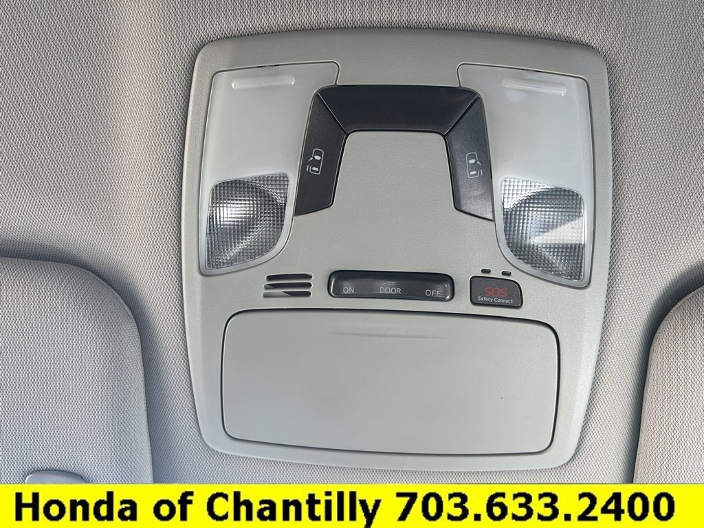 Used 2020 Toyota Sienna LE FWD image 17