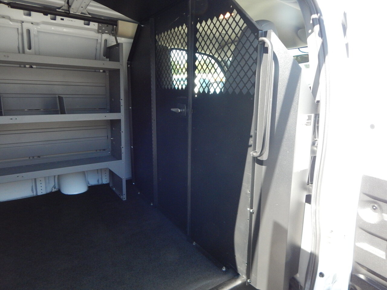 Used 2021 Chevrolet Express 2500 w/ Driver Convenience Package RWD image 16