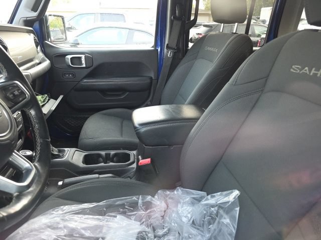 Used 2019 Jeep Wrangler Unlimited Sahara AWD/4WD image 10