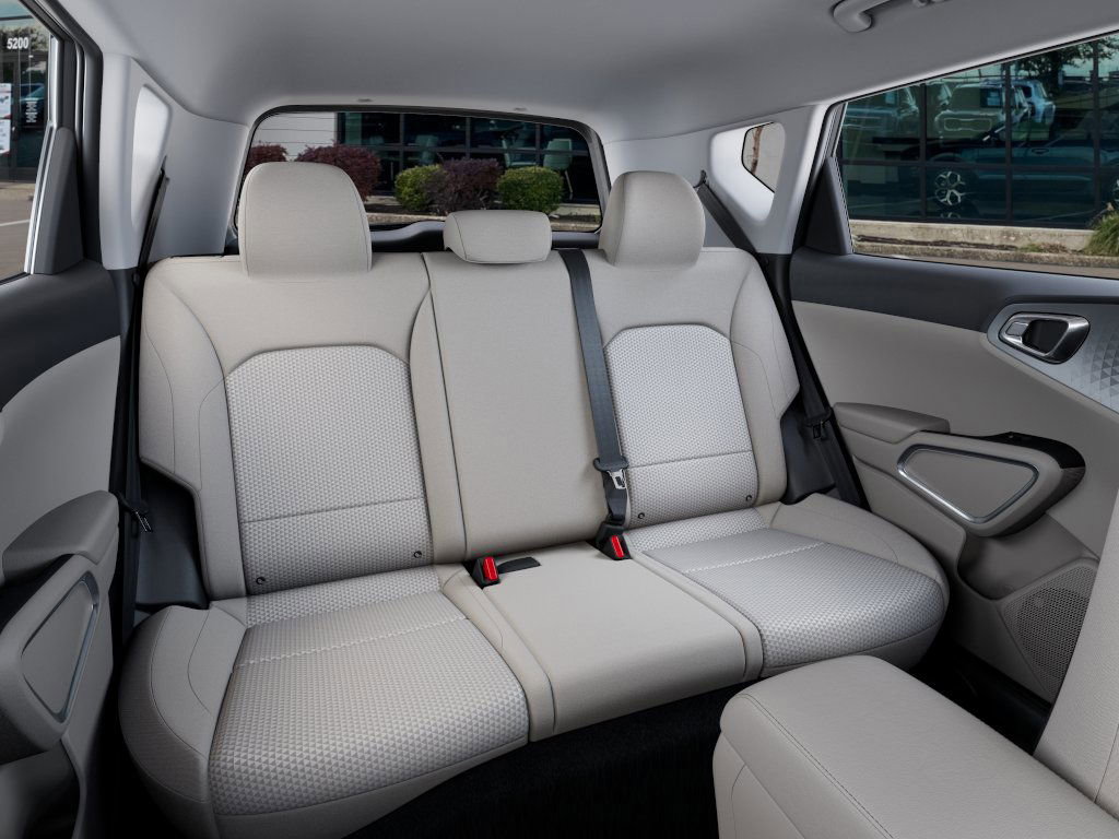 New 2025 Kia Soul LX image 16