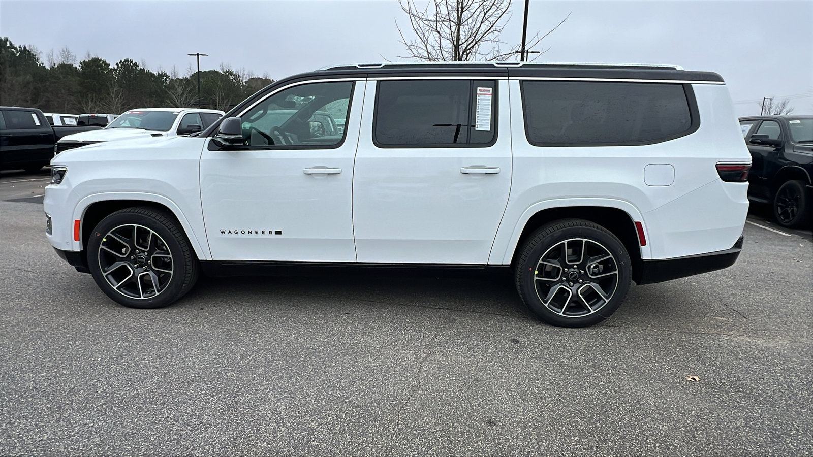 New 2025 Jeep Wagoneer L Series III image 11