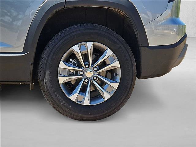 New 2026 Chevrolet Equinox LT FWD image 10