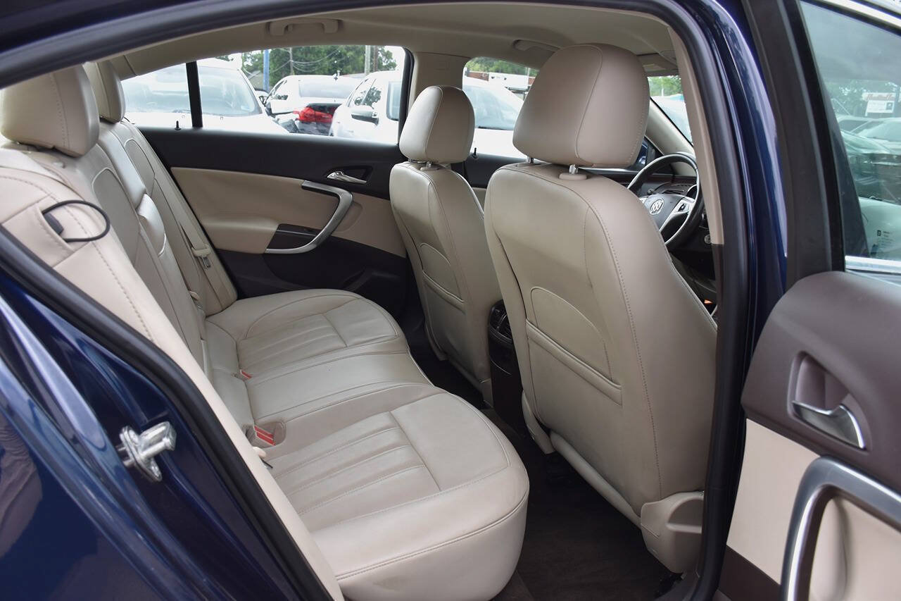 Used 2011 Buick Regal CXL FWD image 13