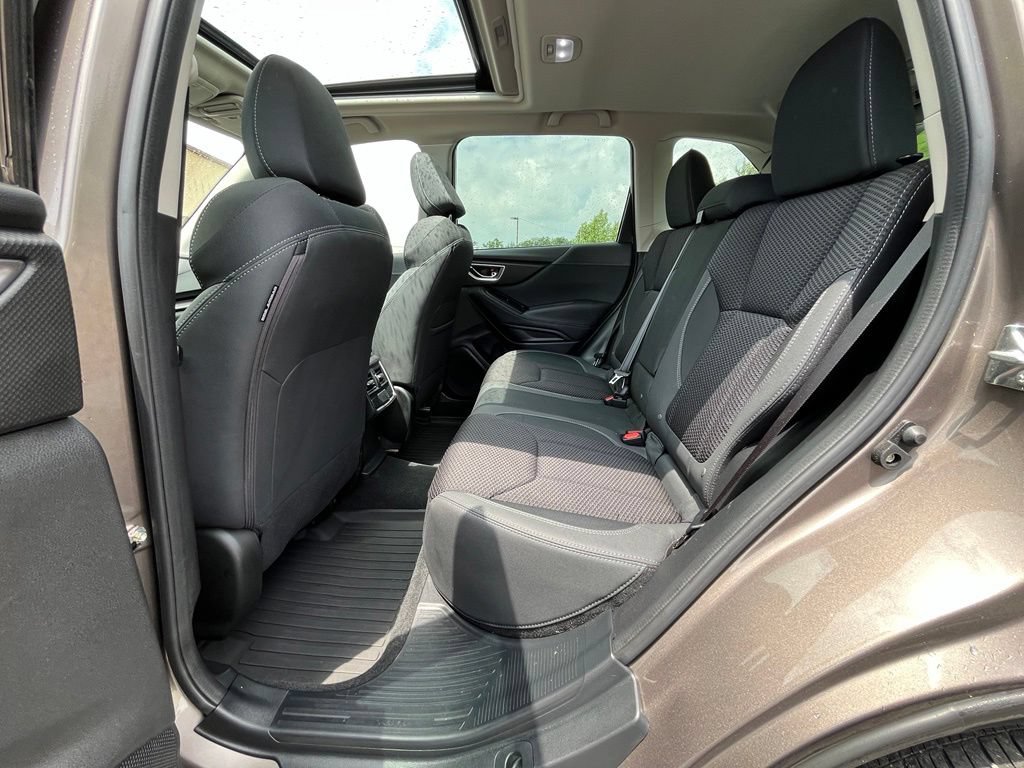 Used 2023 Subaru Forester Premium AWD/4WD image 16