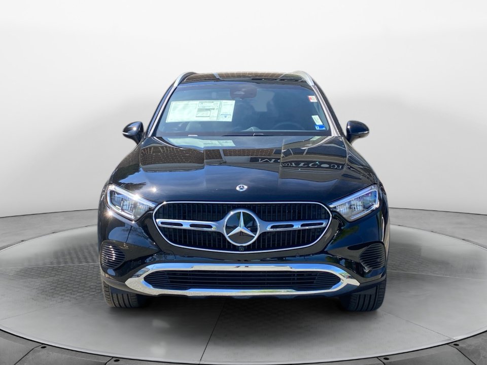 New 2026 Mercedes-Benz GLC 300 4MATIC image 2
