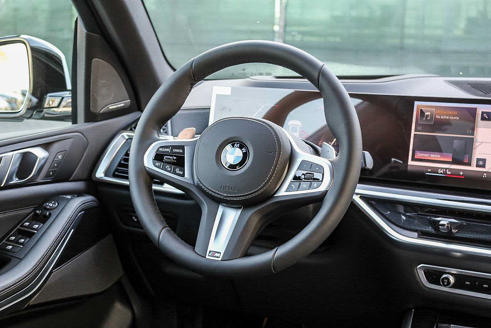 Used 2026 BMW X5 sDrive40i w/ M Sport Package RWD image 13