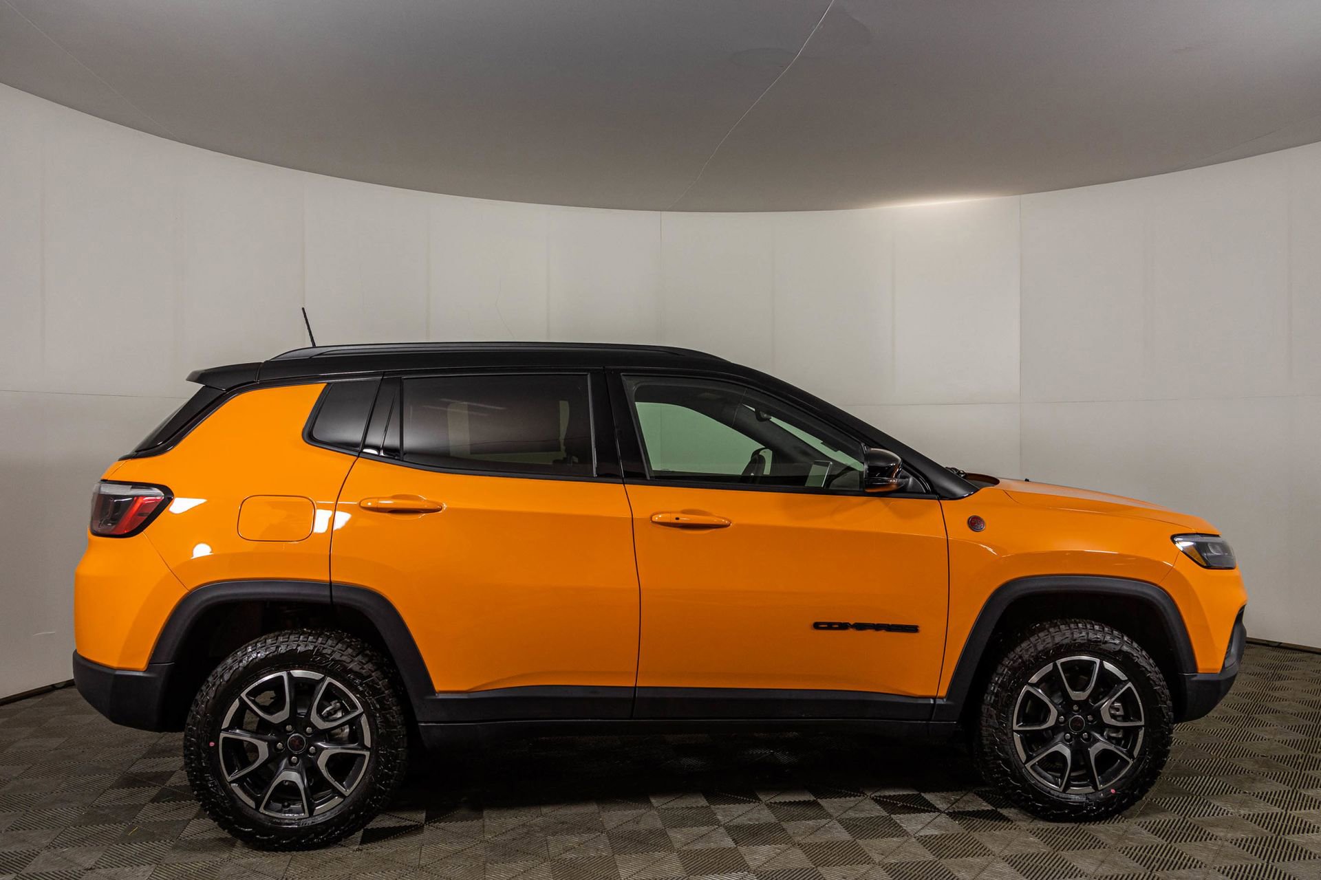 New 2026 Jeep Compass Trailhawk image 13