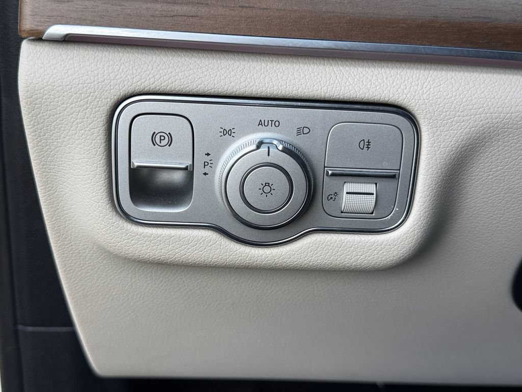 Used 2022 Mercedes-Benz GLE 350 4MATIC image 22
