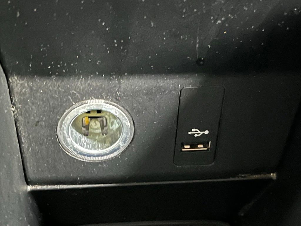 Used 2018 BMW i3 w/ Range Extender image 11