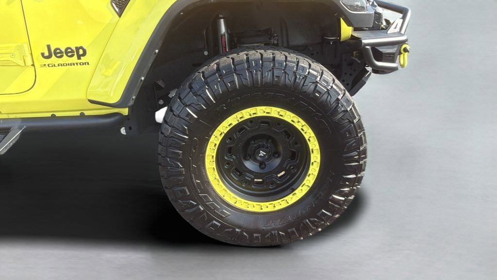 Used 2023 Jeep Gladiator Sport image 29