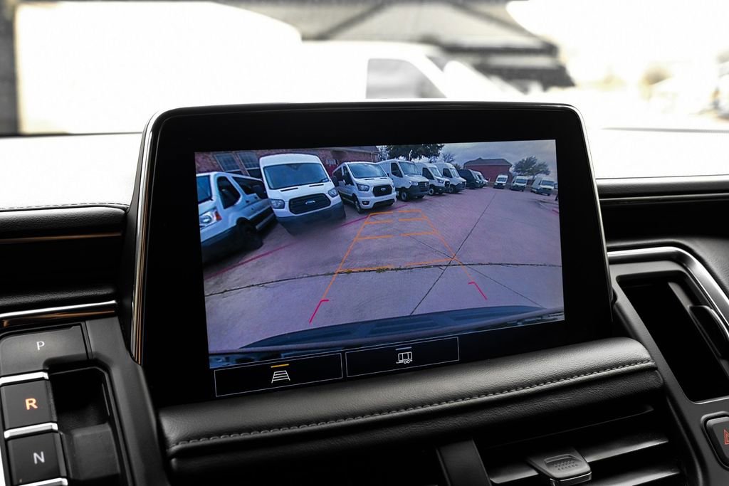 Used 2021 Chevrolet Suburban LT image 19