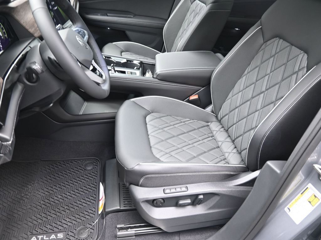 New 2026 Volkswagen Atlas SEL Premium R-Line image 18