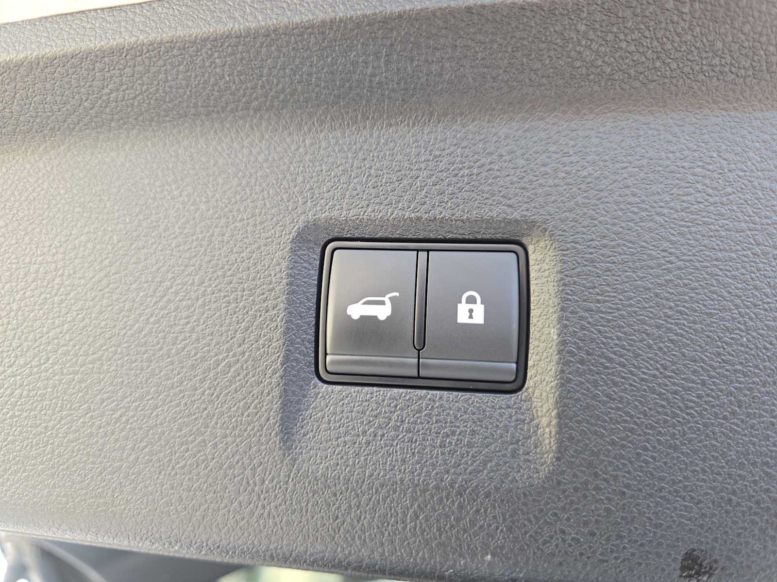 Used 2025 INFINITI QX60 Luxe FWD image 28