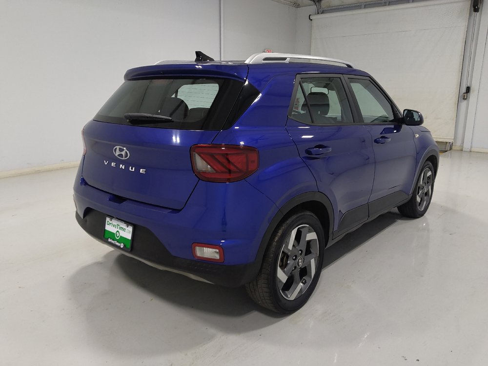 Used 2022 Hyundai Venue Limited FWD image 9