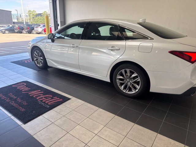 Used 2022 Toyota Avalon XLE FWD image 8