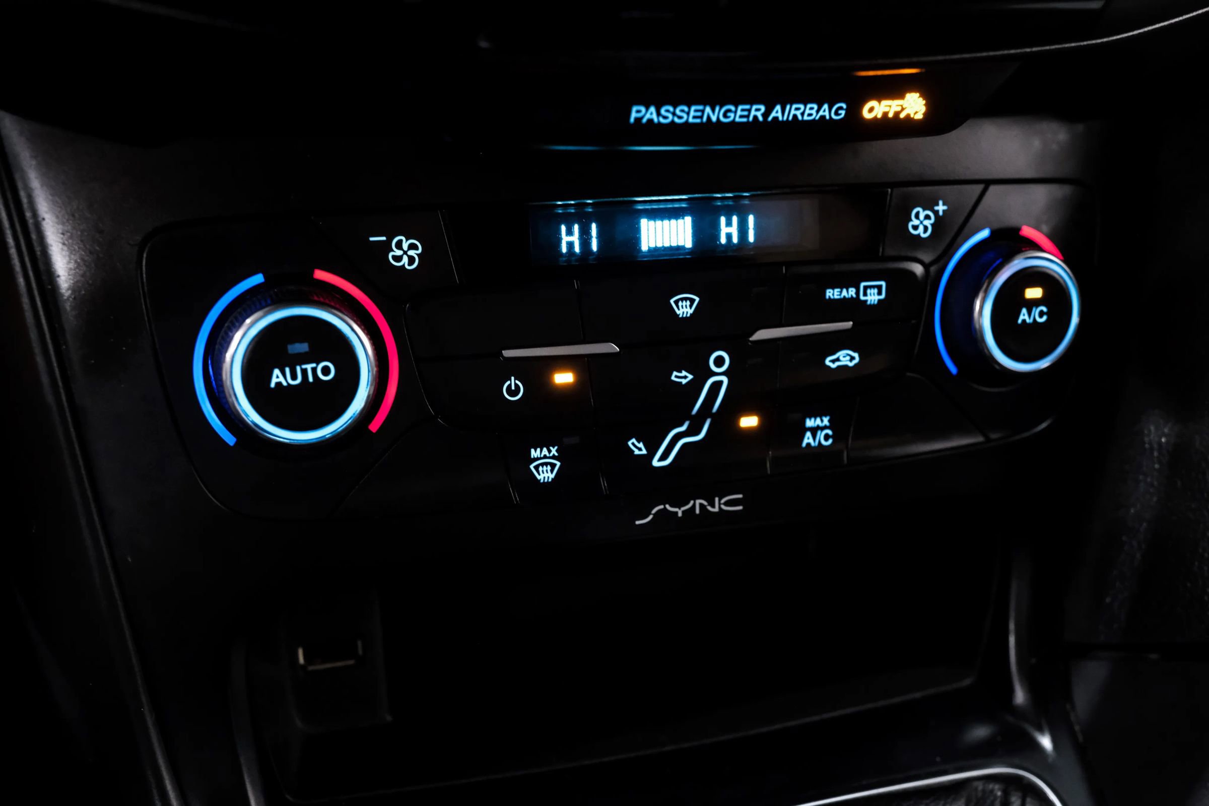 Used 2015 Ford Focus ST w/ Equipment Group 401A image 33