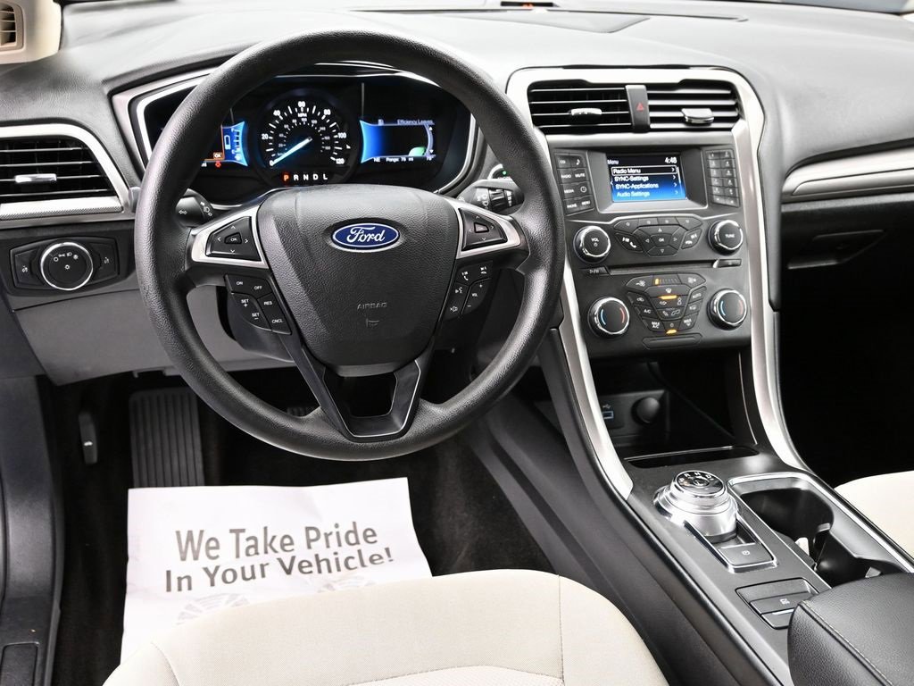 Used 2018 Ford Fusion S image 27