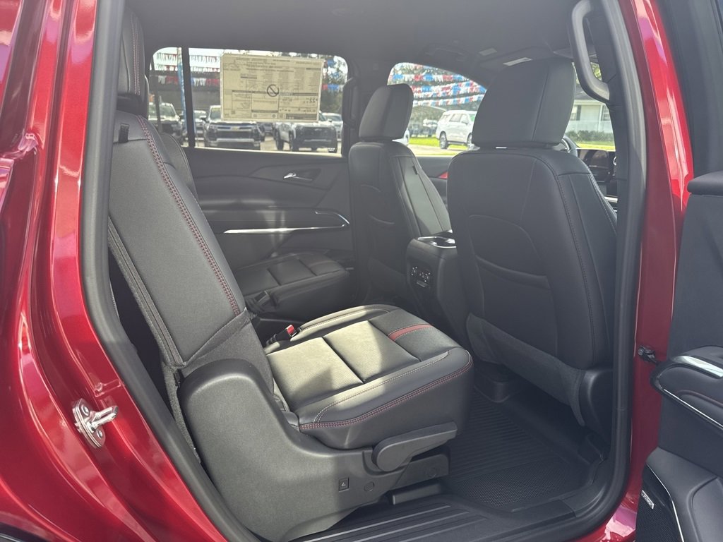 New 2026 Chevrolet Traverse RS w/ LPO, Floor Liner Package image 21