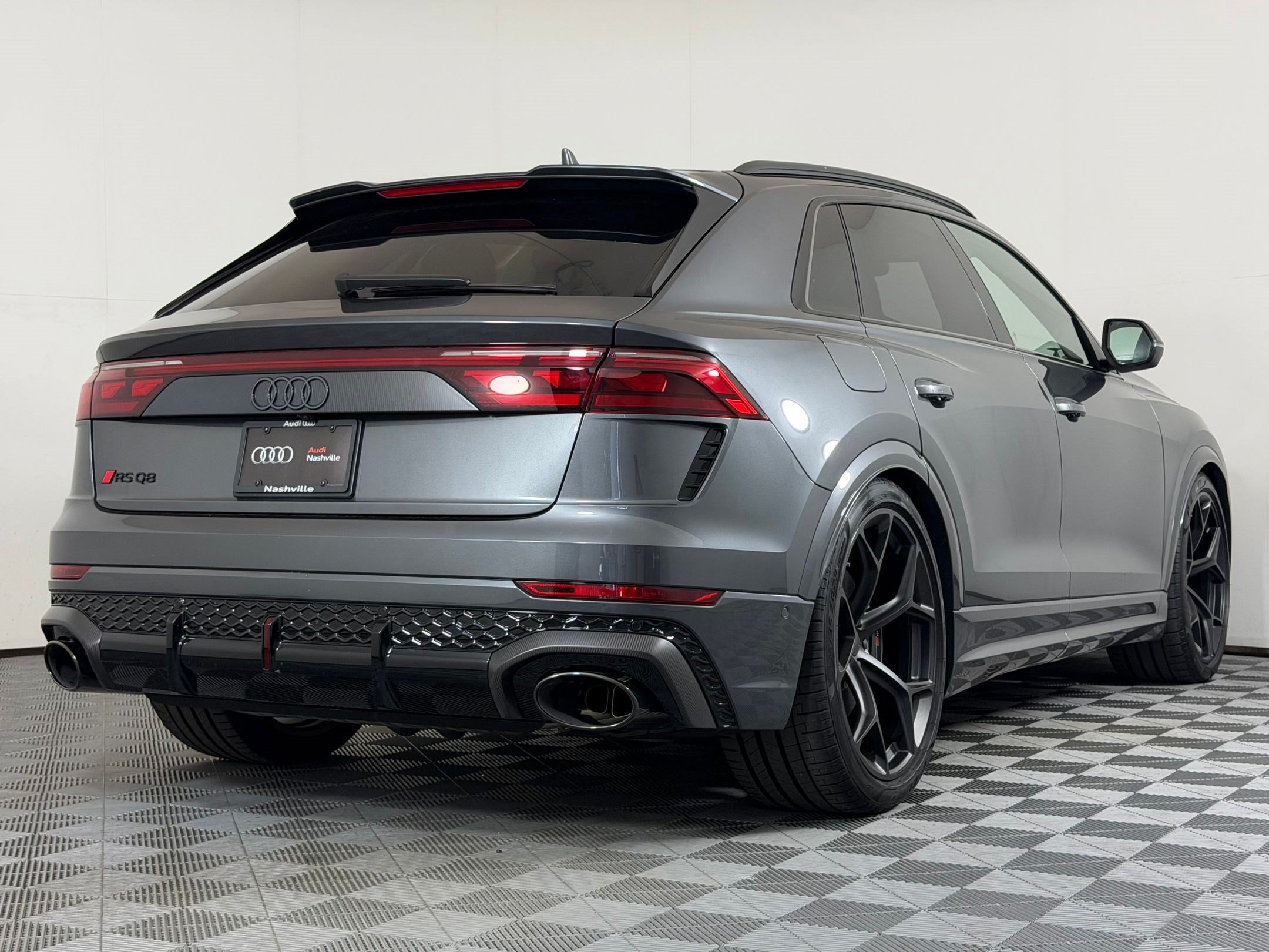 New 2027 Audi RS Q8 performance AWD/4WD image 9