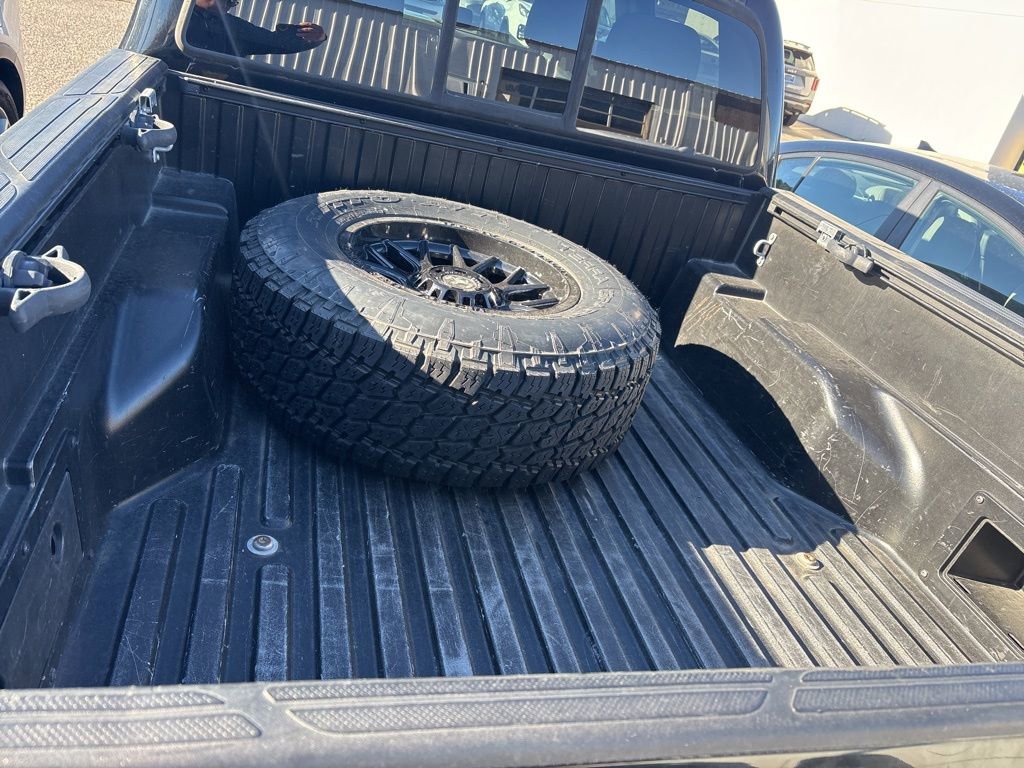 Used 2015 Toyota Tacoma 4x4 Double Cab image 14