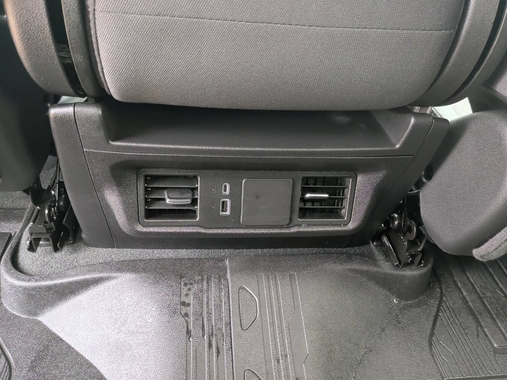 New 2026 Chevrolet Silverado 1500 Custom w/ LPO, Dark Essentials Package RWD image 32