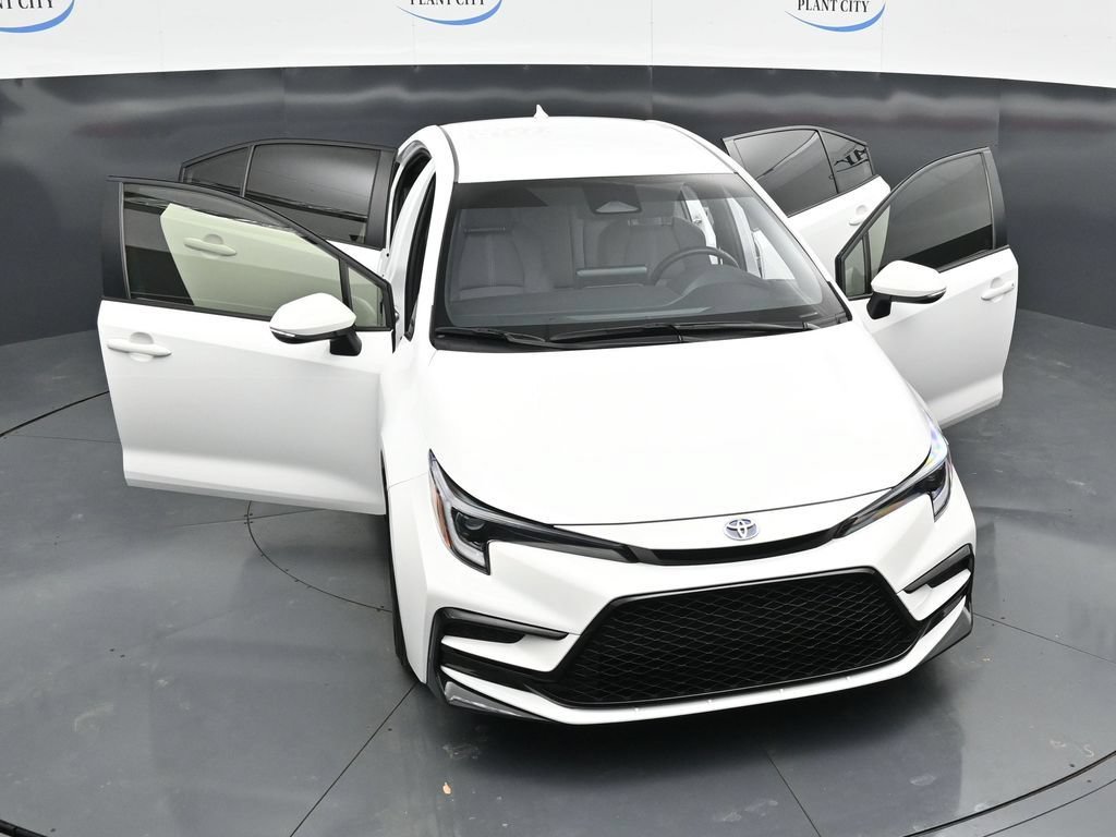 Used 2025 Toyota Corolla SE FWD image 34