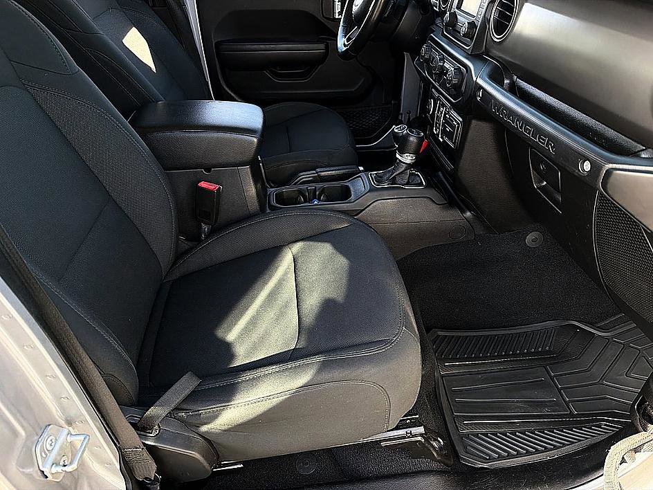 Used 2020 Jeep Wrangler Unlimited Sport S image 23