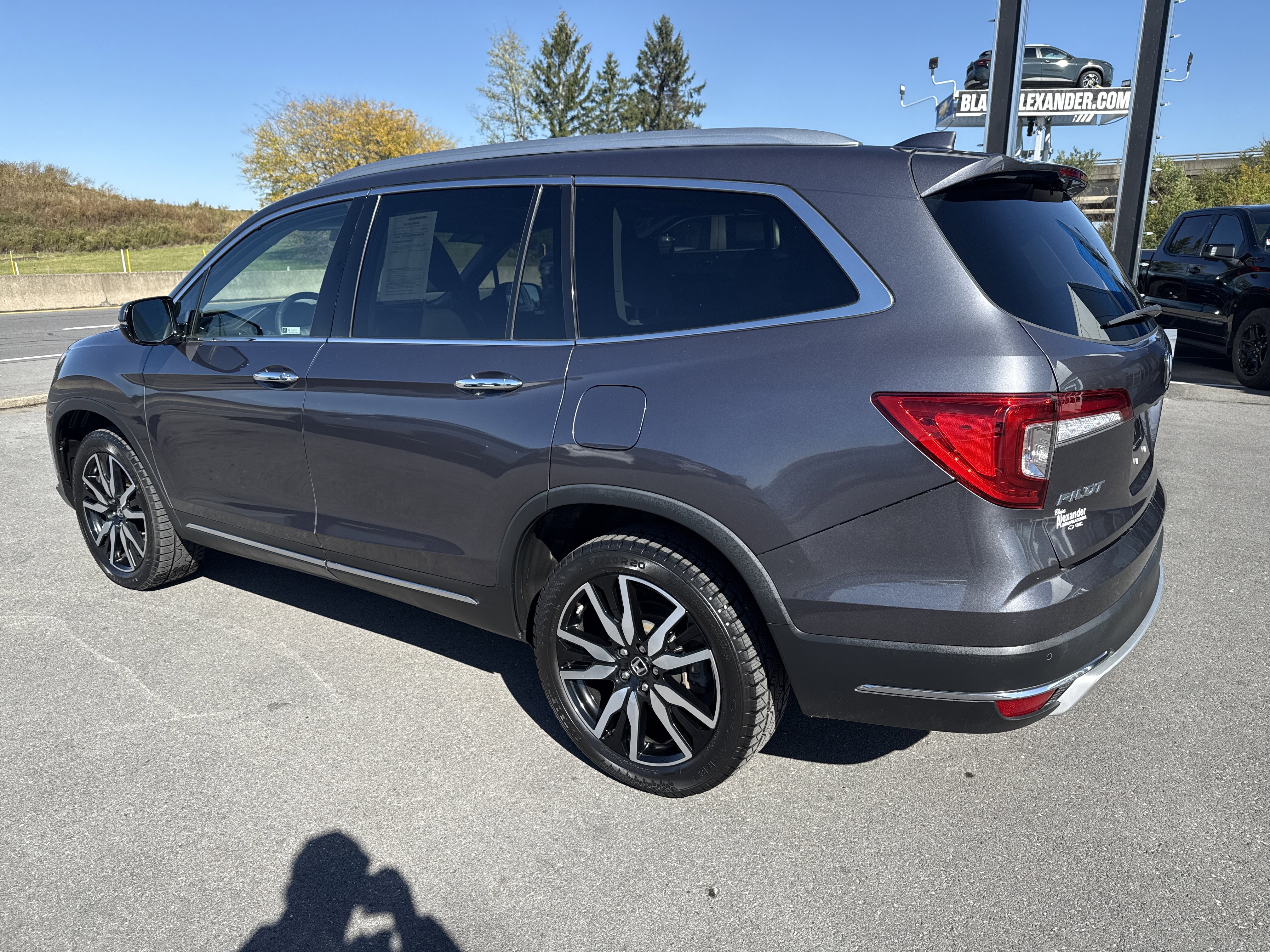 Used 2020 Honda Pilot Elite image 6