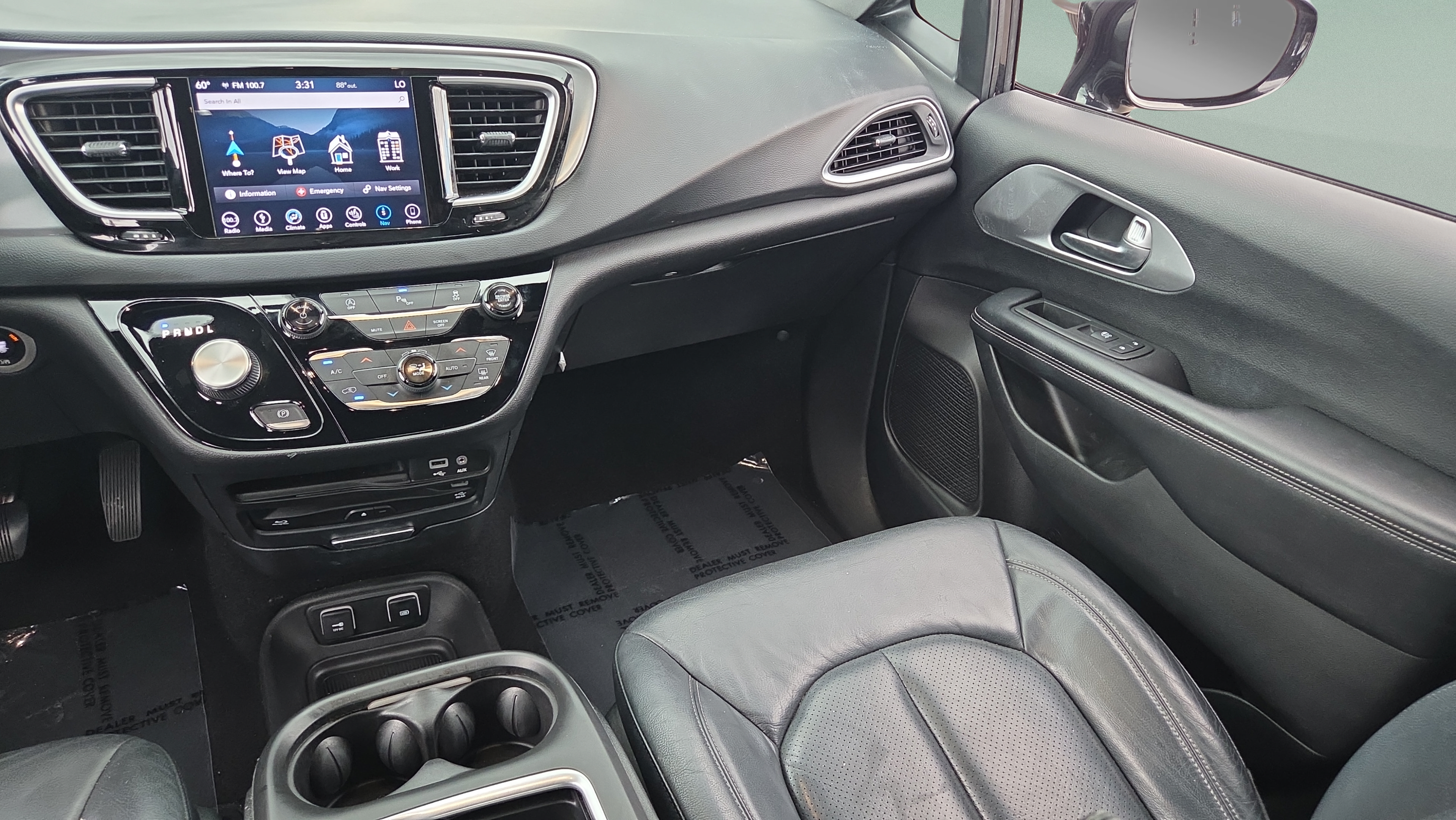 Used 2019 Chrysler Pacifica Touring-L Plus w/ S Appearance Package FWD image 14