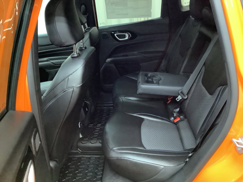 New 2026 Jeep Compass Latitude w/ Sun and Sound Group AWD/4WD image 28